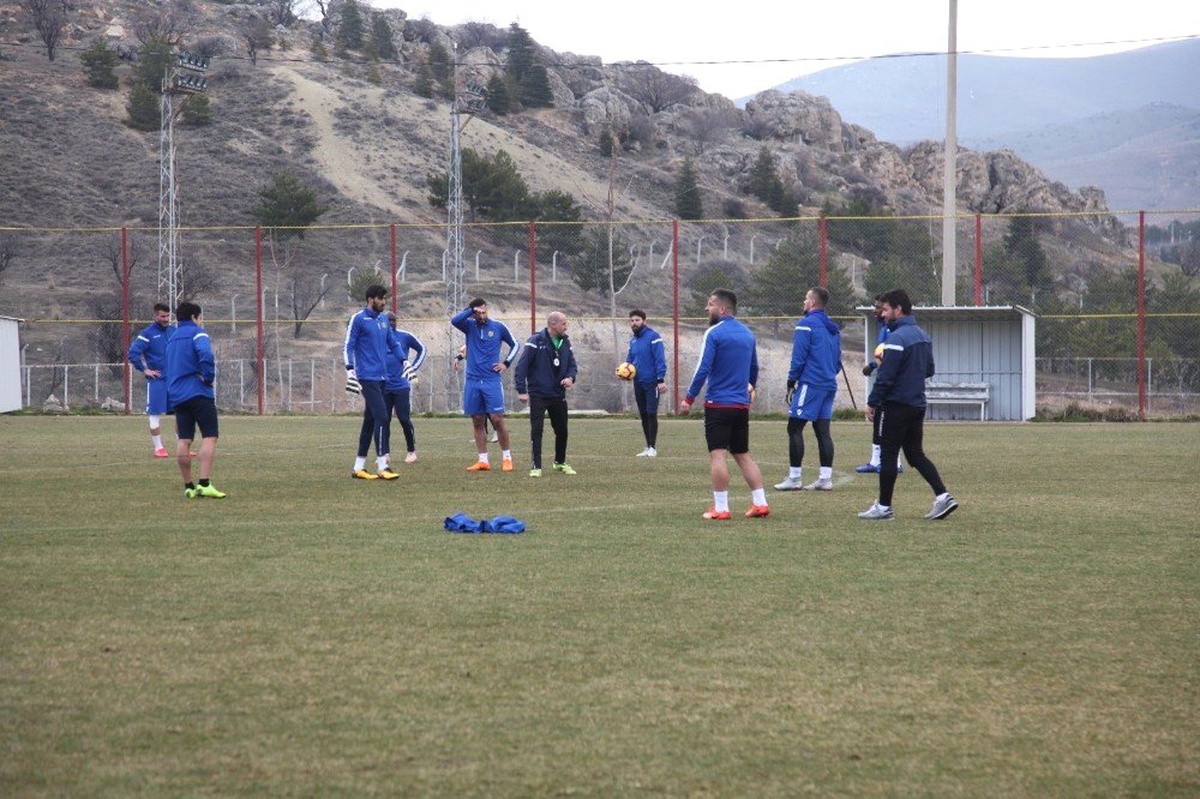 E.yeni Malatyaspor\'da, D.g. Sivasspor Mesaisi Sürüyor