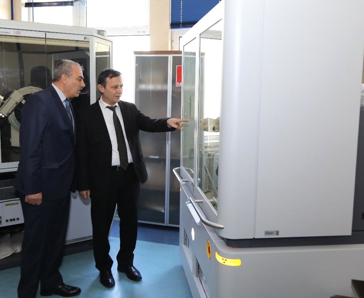Erciyes Üniversitesi\'nde Araştırmacılara Yeni Cihaz Desteği