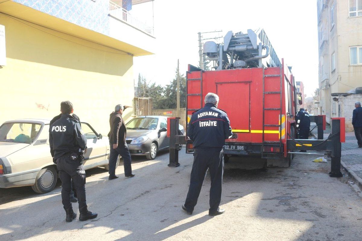 Evinde Uyuya Kalan Şahıs Ekipleri Alarma Geçirdi