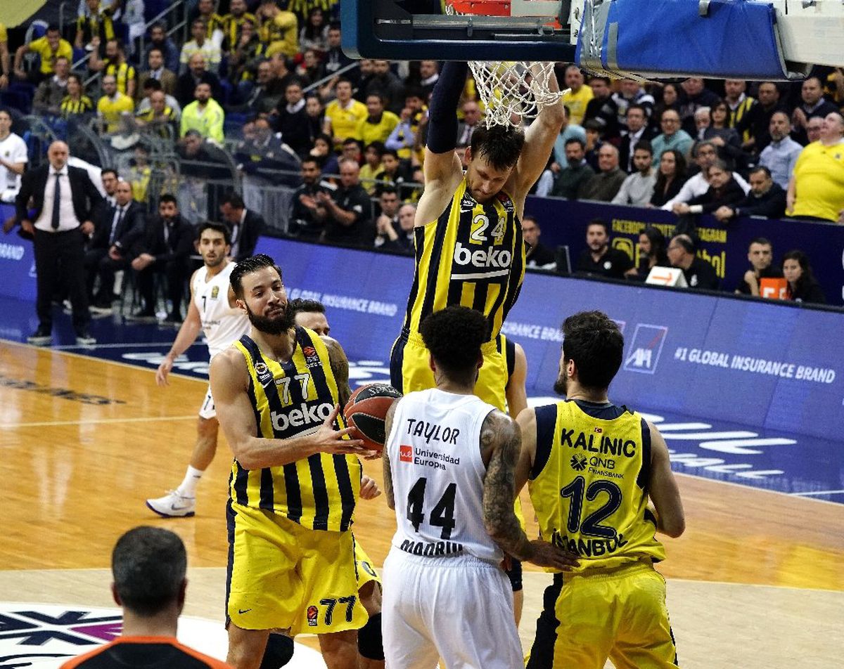 Fenerbahçe Madrid Deplasmanında