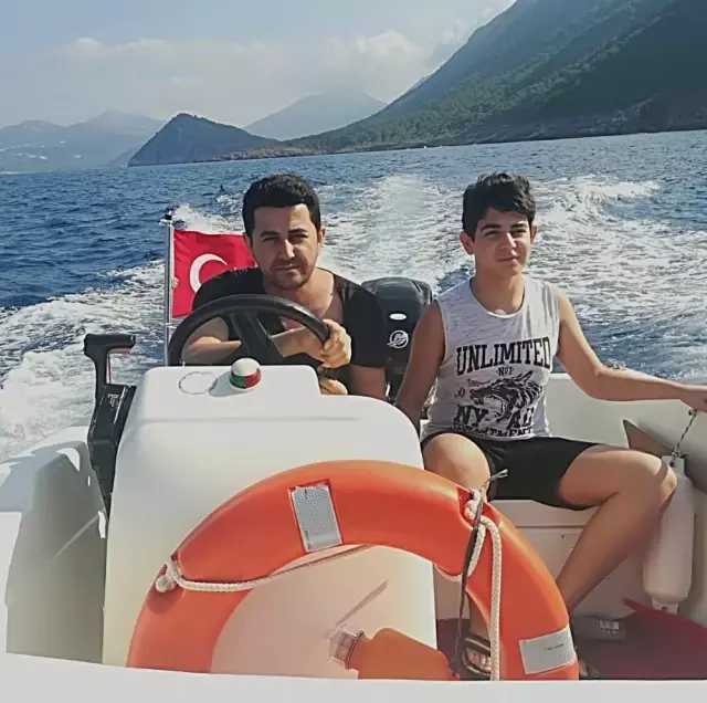 Genç Motosikletli Trafik Kazasında Öldü, System.String[]
