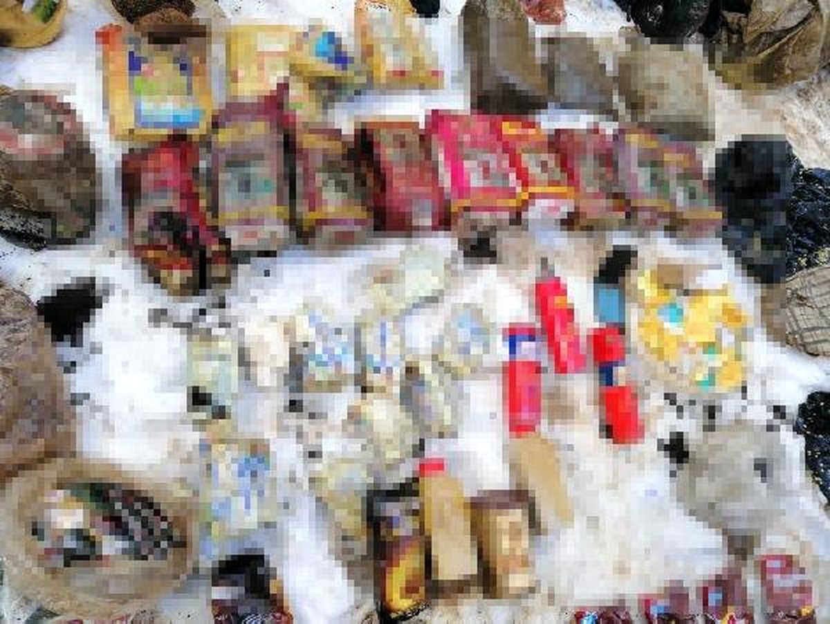 Gümüşhane\'de, PKK\'lı Teröristlerin Deposu Bulundu (2)