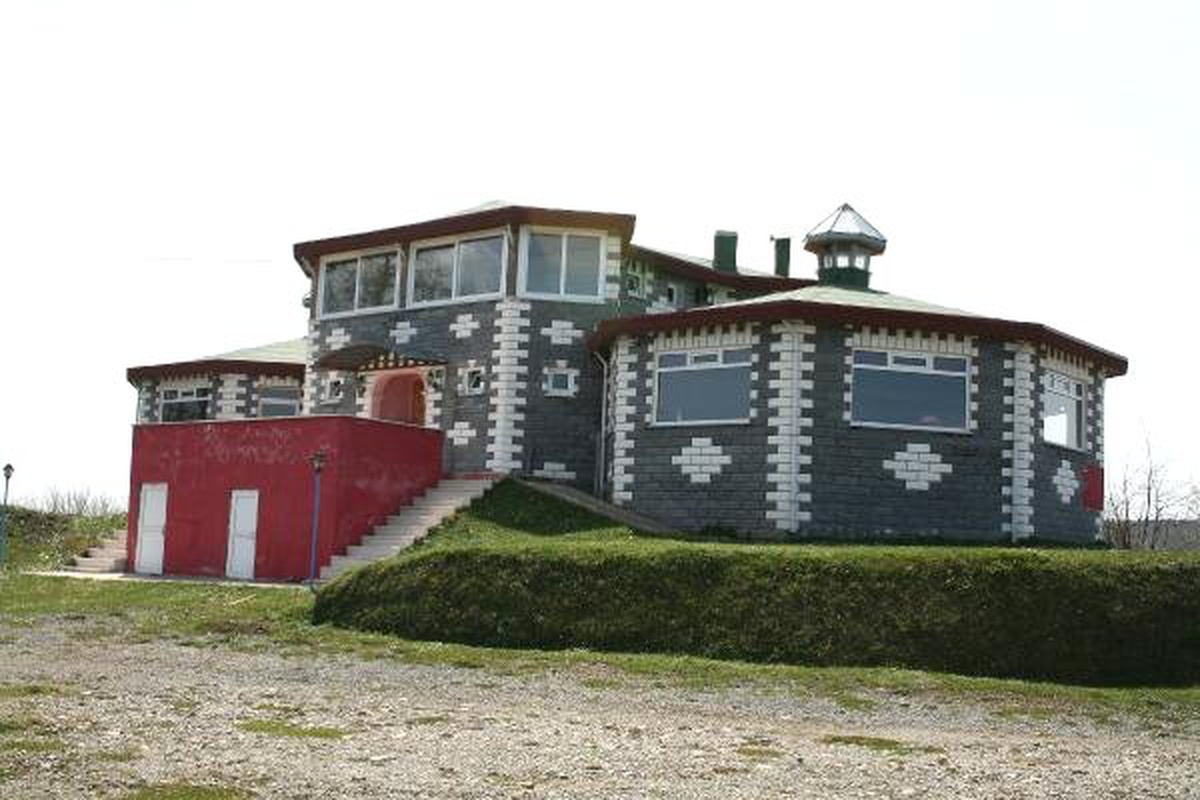 İlgisizlikten Kapanan Uzay Gözlem Evi, Fabrika Oluyor
