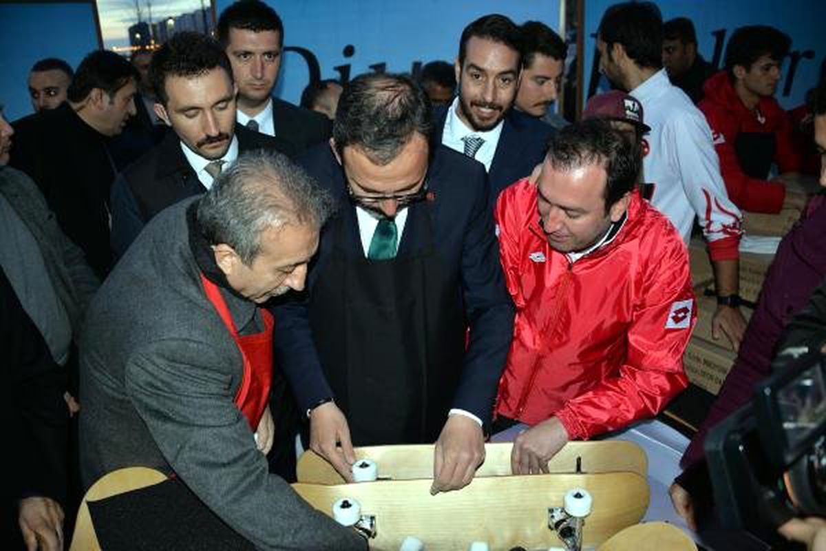 Kasapoğlu: Bu Coğrafyayı Çamurla, Çukurla Yönetmeye Kalktılar (2)