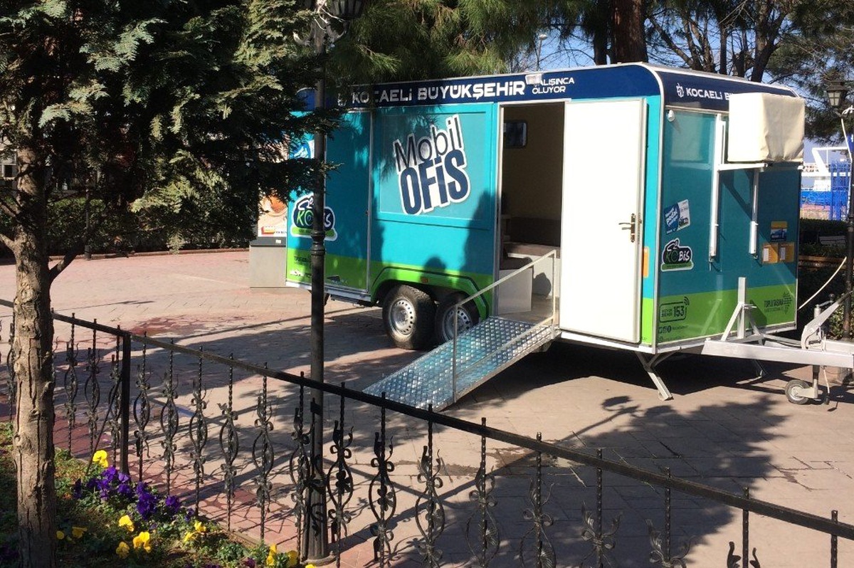 Kocaeli Büyükşehir\'de Mobil Ofis Hizmeti Başladı