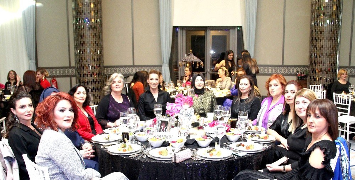 Mtosb\'de Sanayici Kadınlar 8 Mart\'ı Kutladı