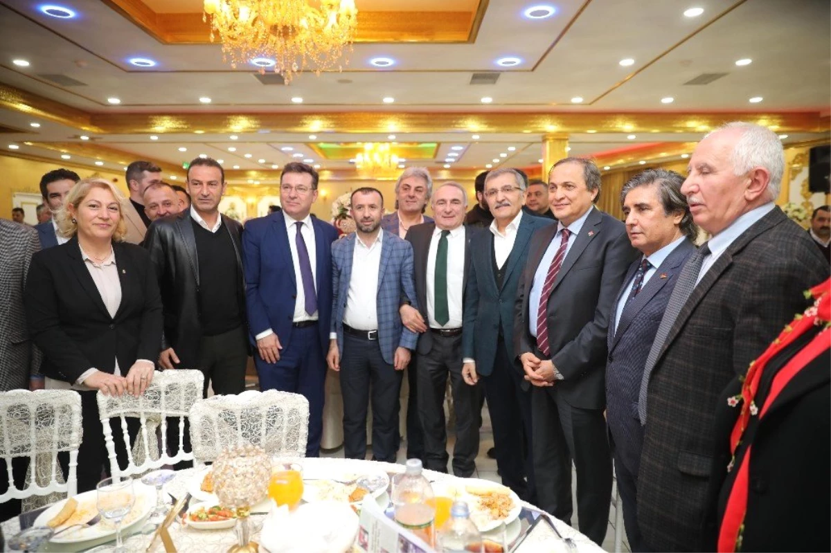 Murat Aydın Beykoz\'da Belediye Başkan Adaylarıyla Bir Araya Geldi
