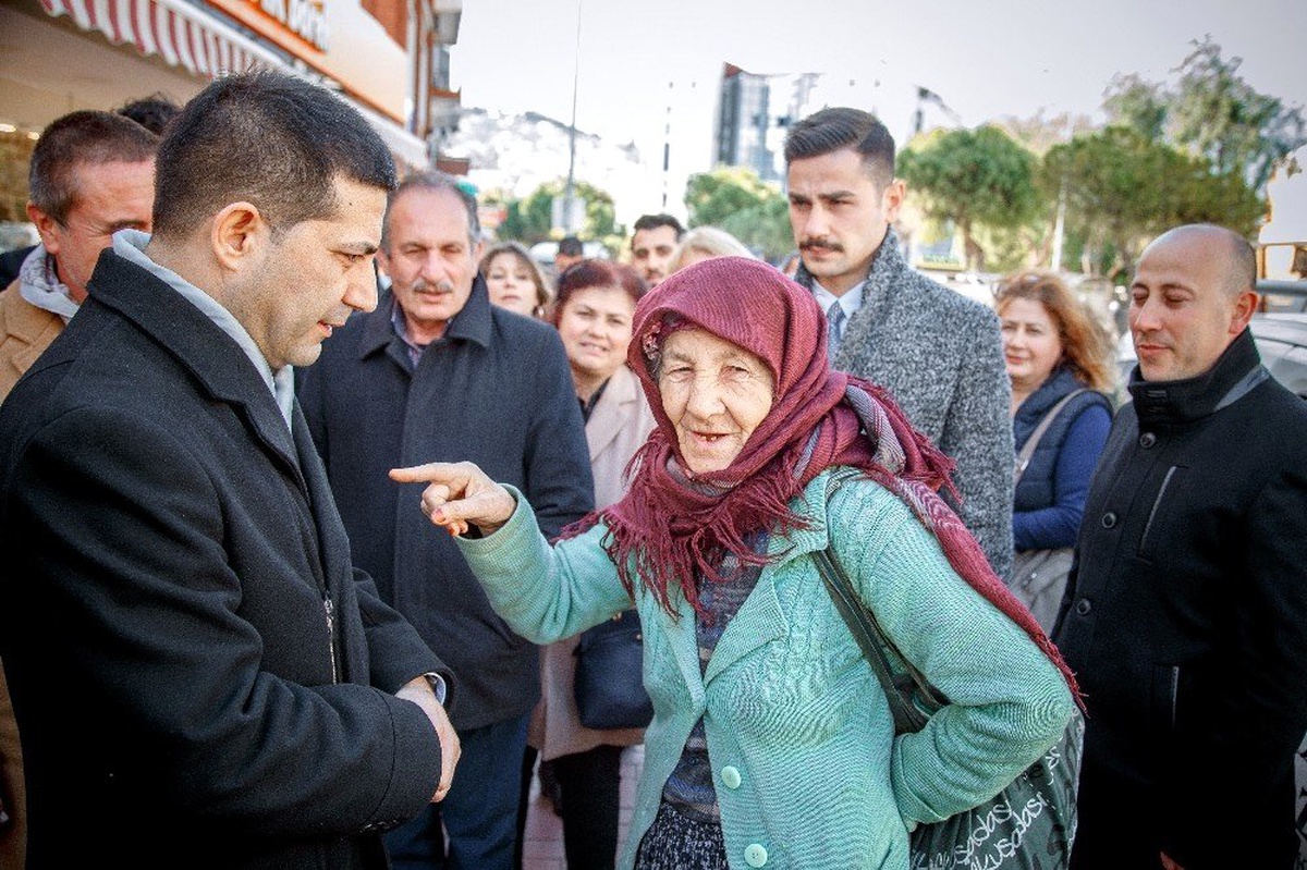Ömer Günel; "Kuşadası Bizim Dönemimizde Derman Belediyecilik ile Hizmet Alacak"