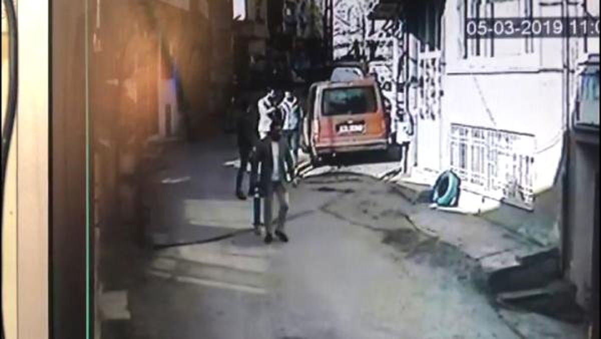 Şehrin Göbeğinde Demir Duba ve Bıçaklı Kavga: 2 Yaralı, 5 Gözaltı