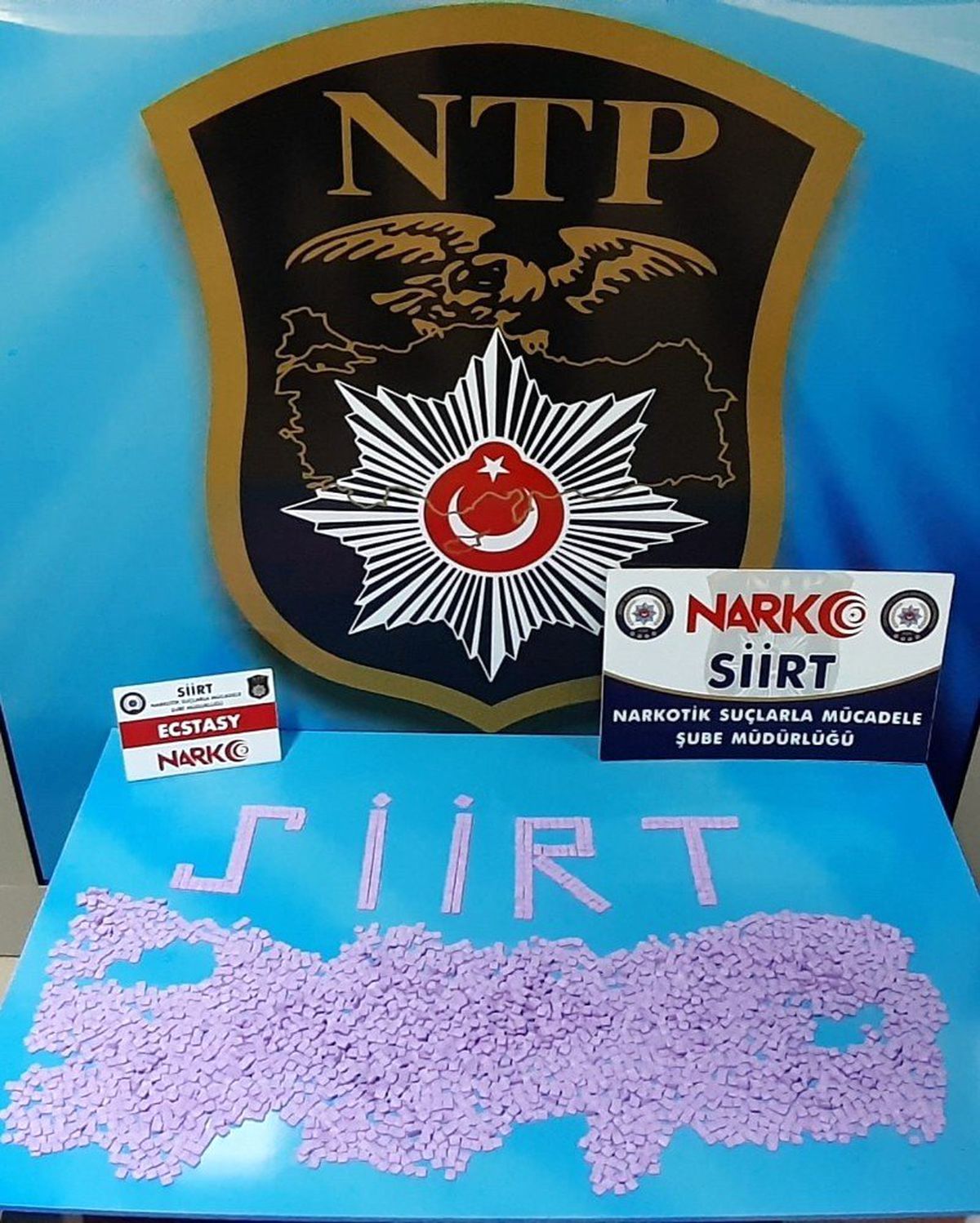 Siirt\'te 4 Bin 250 Adet Extacy Ele Geçirildi