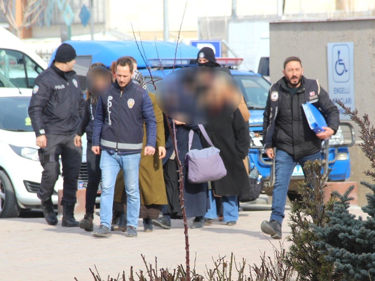 Sivas Merkezli 4 İlde Fetö Operasyonu: 30 Gözaltı