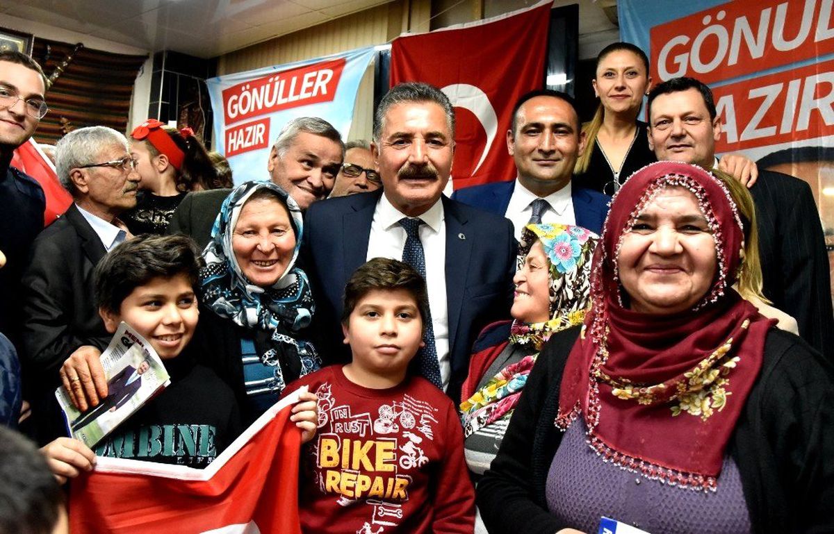Tuna: 'Mersin'i Hizmete Boğacağız'
