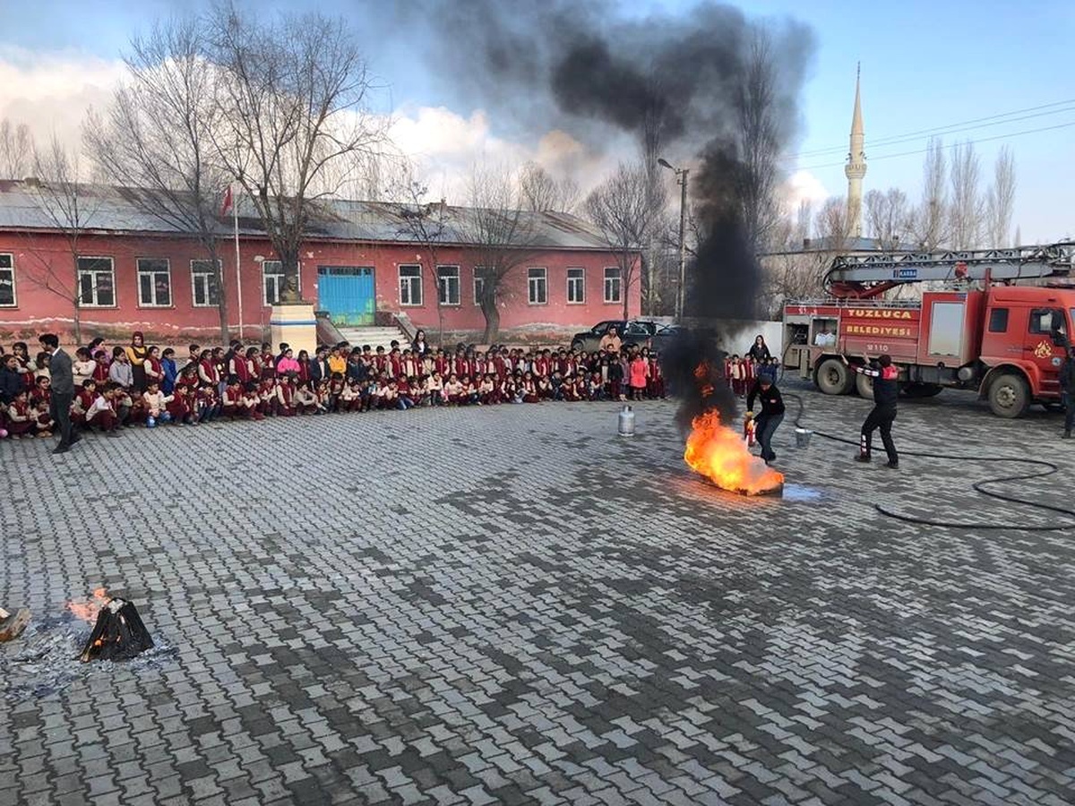 Tuzluca\'da Deprem ve Yangın Tatbikatı Yapıldı