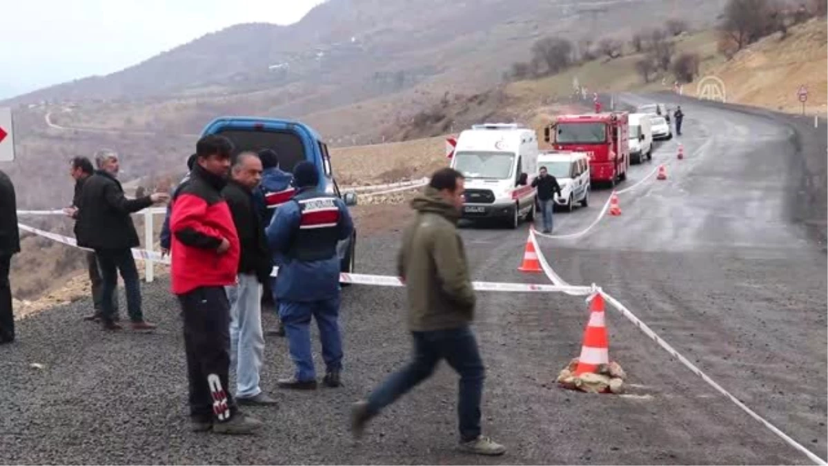 Uçuruma Yuvarlanan Otomobildeki 2 Kişi Hayatını Kaybetti - Bolu