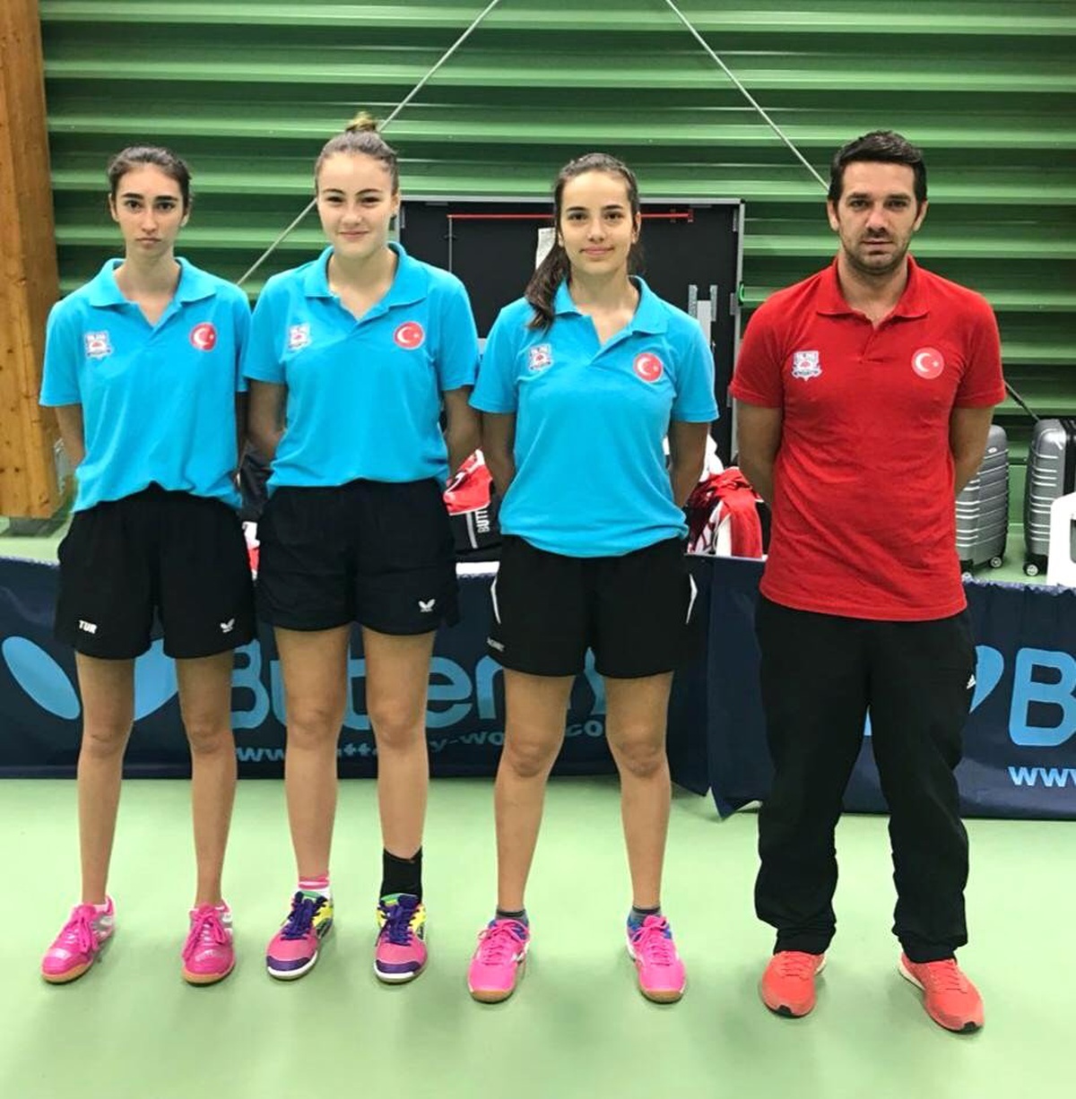 Yalova Belediyespor Süper Lig\'de İlk Yarıyı Üçüncü Bitirdi