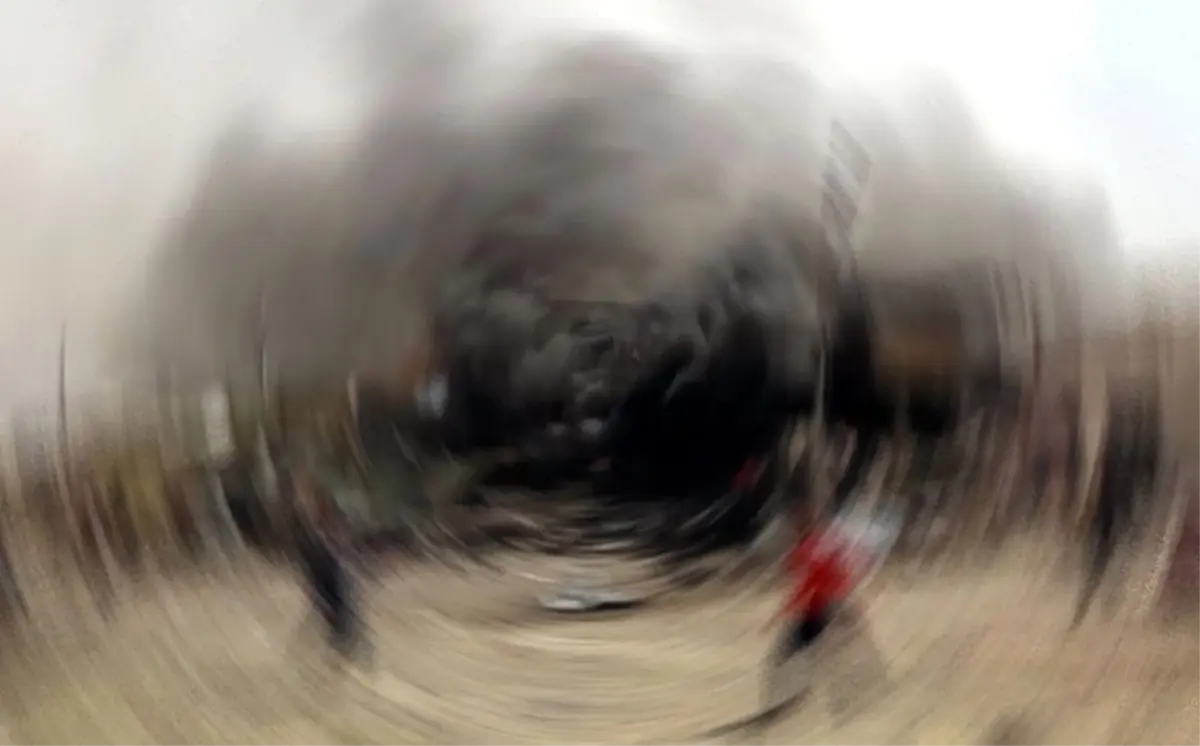 Afganistan\'da Anma Töreninde Saldırı: 3 Ölü, 19 Yaralı