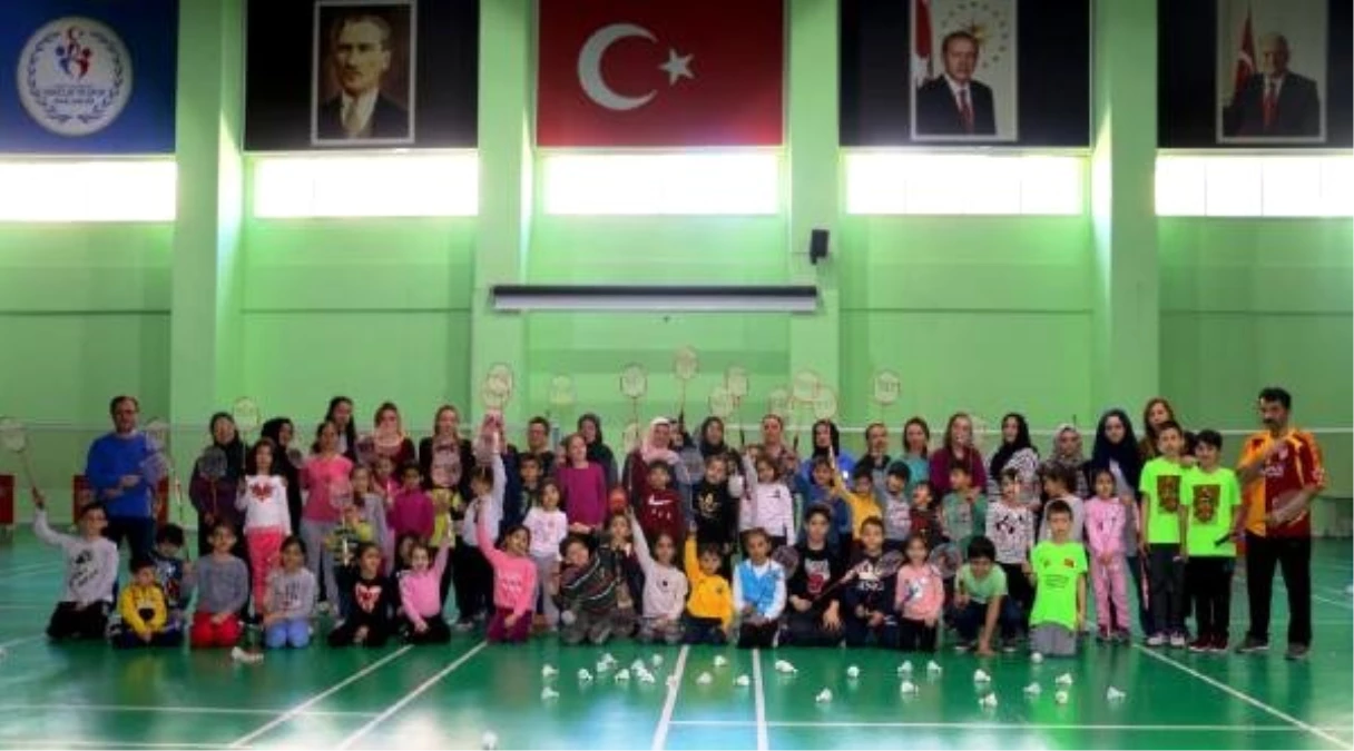Aile Badminton Projesi Hayata Geçti