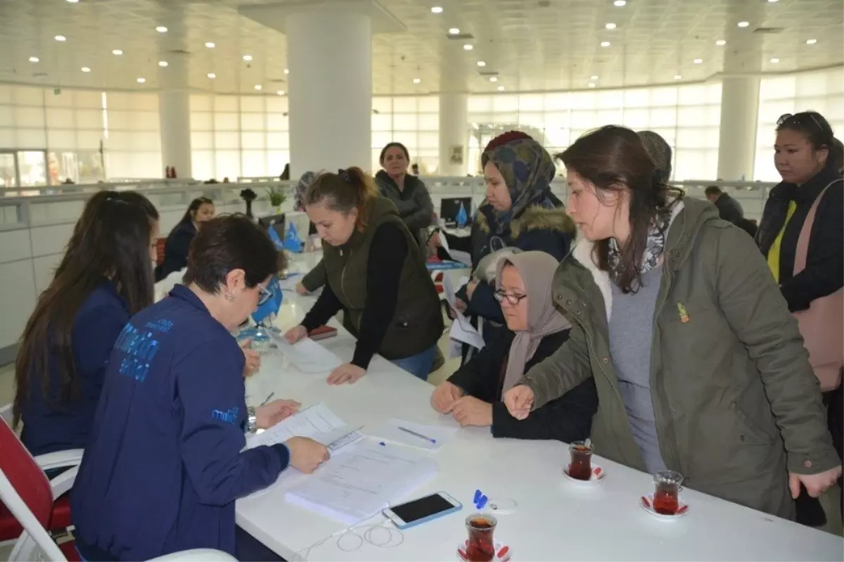 Aliağa\'da, Çanakkale Şehitliklerini Ziyaret İçin Seferler Artırıldı