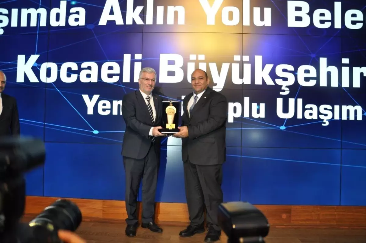 Ausder Zirvesinden Kocaeli Ödülle Döndü