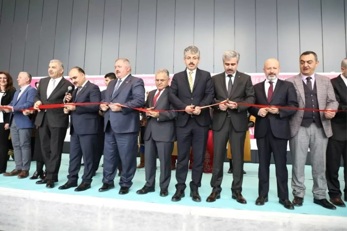 Başkan Dr. Memduh Büyükkılıç "Fuarlar Şehri Kayseri\'ye Hazır Olun"