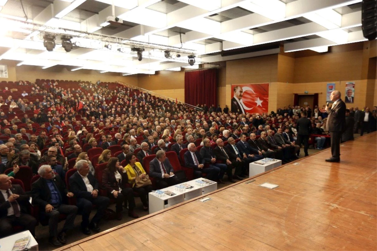Başkan Yaşar ve Mansur Yavaş 117 Hemşehri Derneği ve 81 İl Derneği Başkanı ile Bir Araya Geldi
