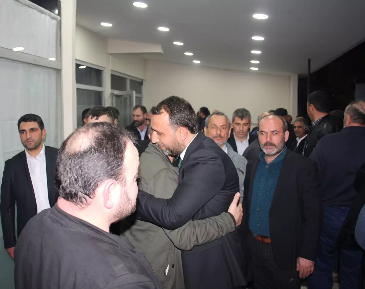 Çayırova Halkı Aksu\'yu Bağrına Bastı!