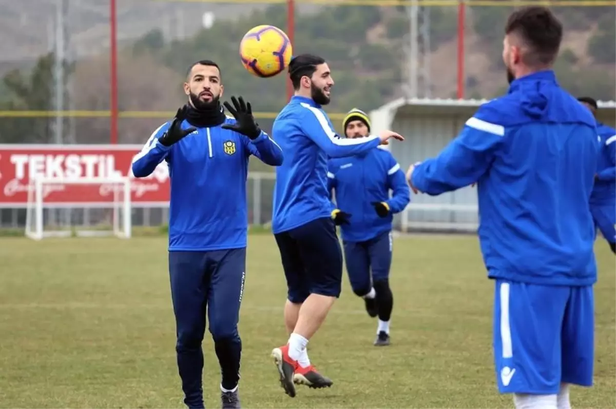 E.yeni Malatyaspor\'da Kamara D.g. Sivasspor Maçının Kadrosuna Alındı