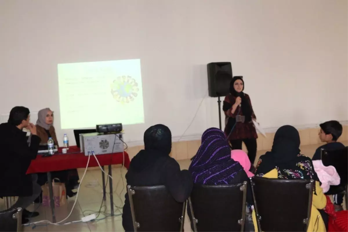 Elazığ\'da "Erken Yaşta ve Zorla Evliliklerle Mücadele" Semineri