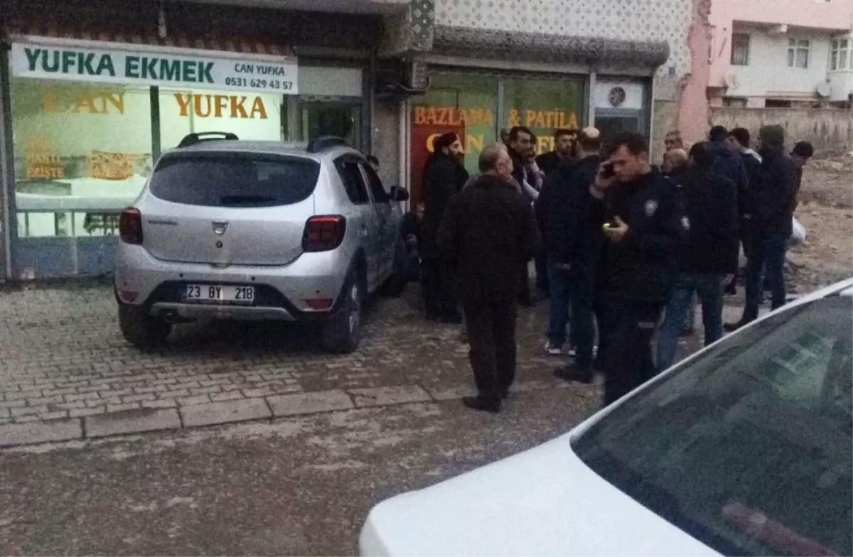 Elazığ\'da İş Yerine Silahlı Saldırı: 4 Yaralı