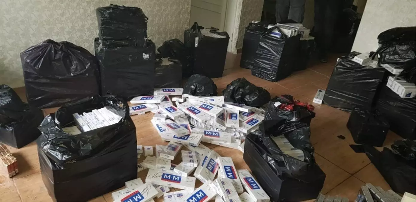 Gaziantep\'te 12 Bin 700 Paket Gümrük Kaçağı Sigara Ele Geçirildi