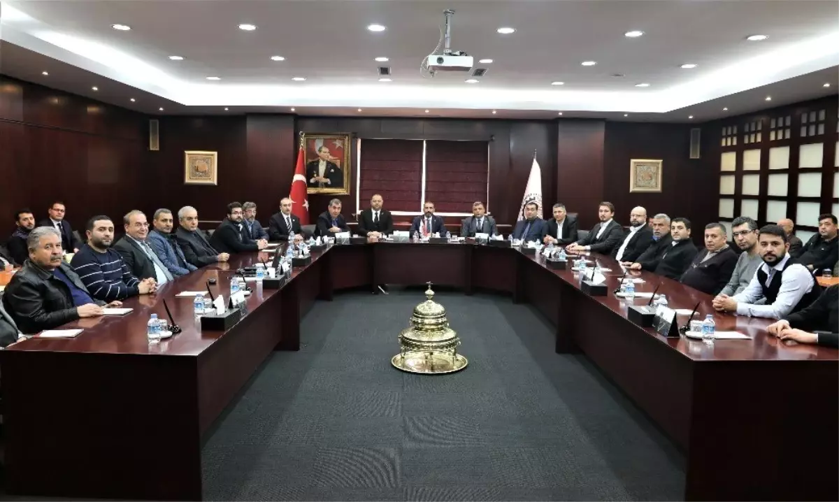 Gaziantep\'te Makine ve Metal Sektörü Masaya Yatırıldı