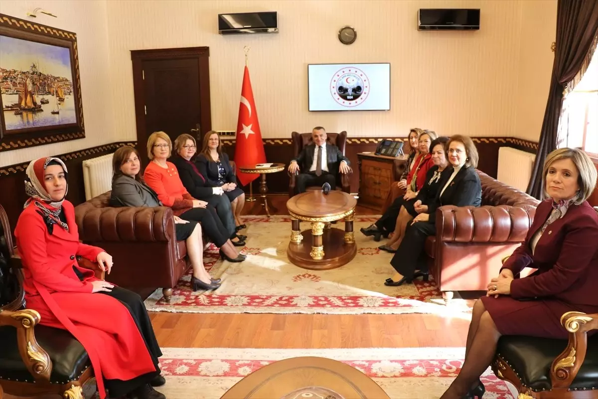 Kadın Yöneticilerden Vali Bilgin\'e Ziyaret
