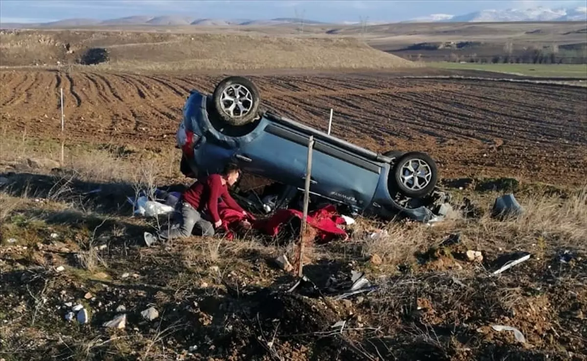 Kırşehir\'de Trafik Kazası: 4 Yaralı