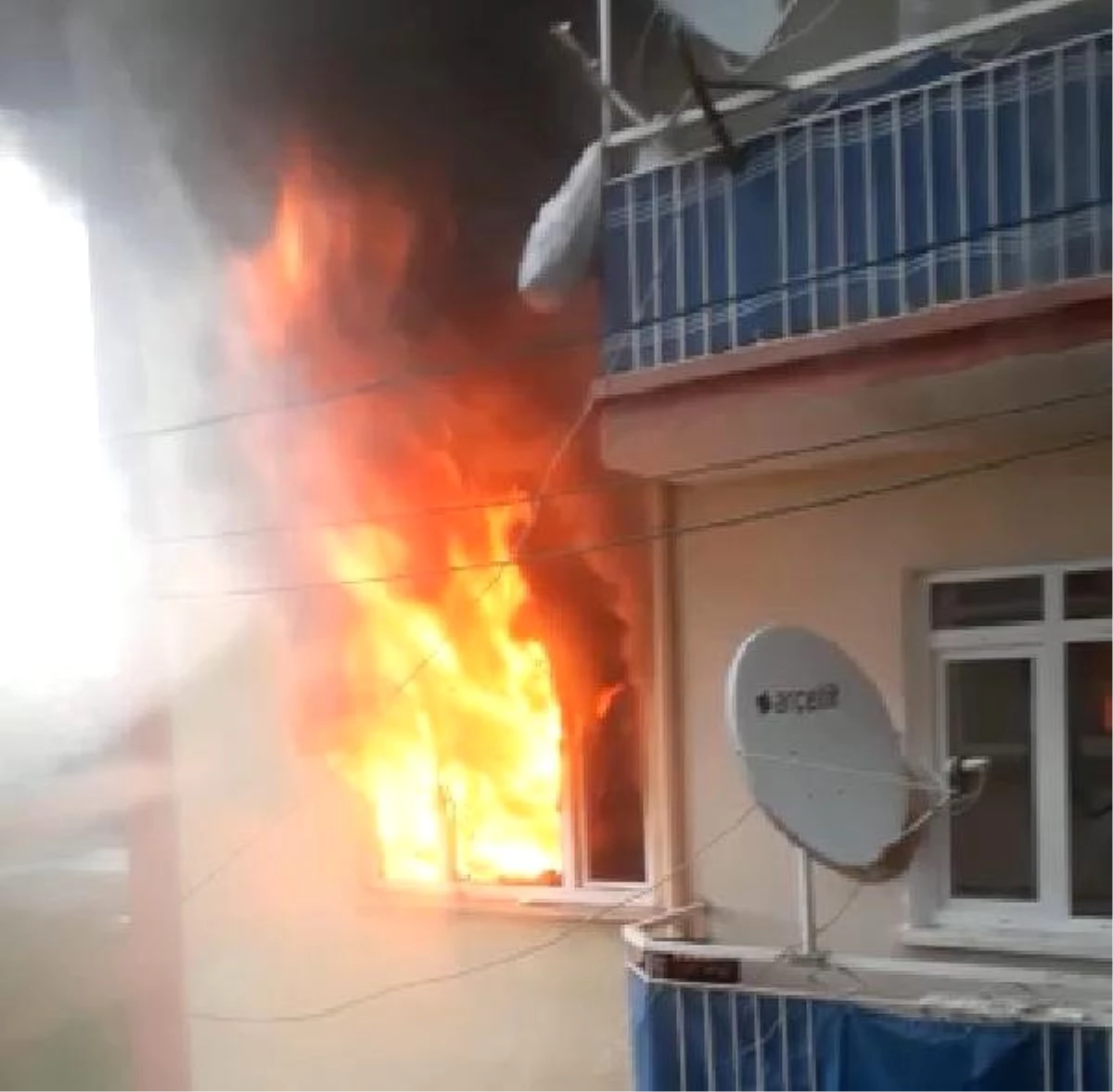Malatya\'da Evde Doğal Gaz Patlaması: 1 Ölü, 3 Yaralı