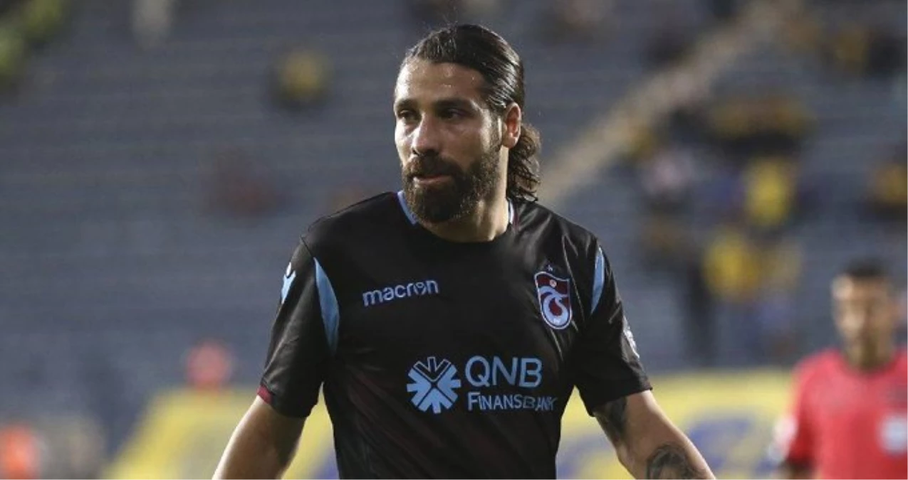 Trabzonspor\'da Olcay Şahan Özür Diledi, Takıma Döndü