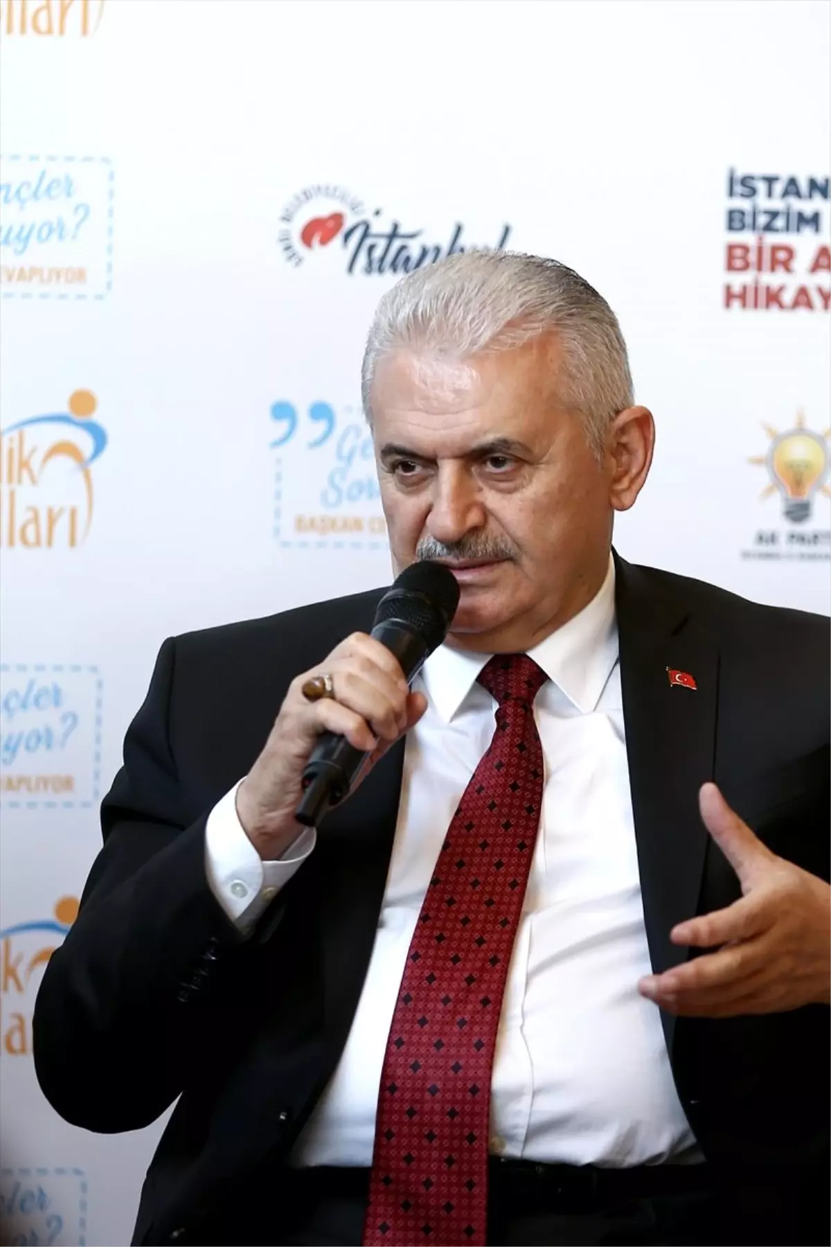 Yıldırım, "Gençler Soruyor Başkan Cevaplıyor" Programına Katıldı