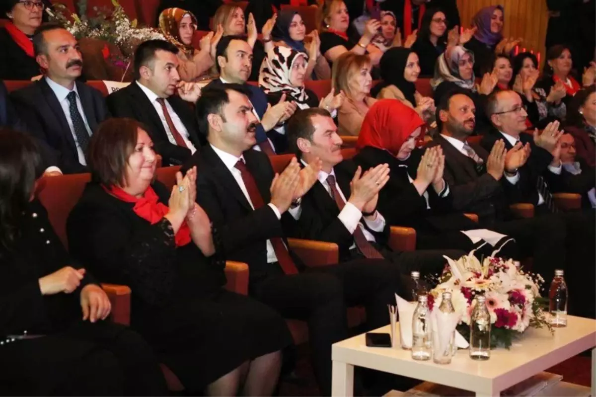 8 Mart Zeytinburnu\'nda Çeşitli Etkinliklerle Kutlandı