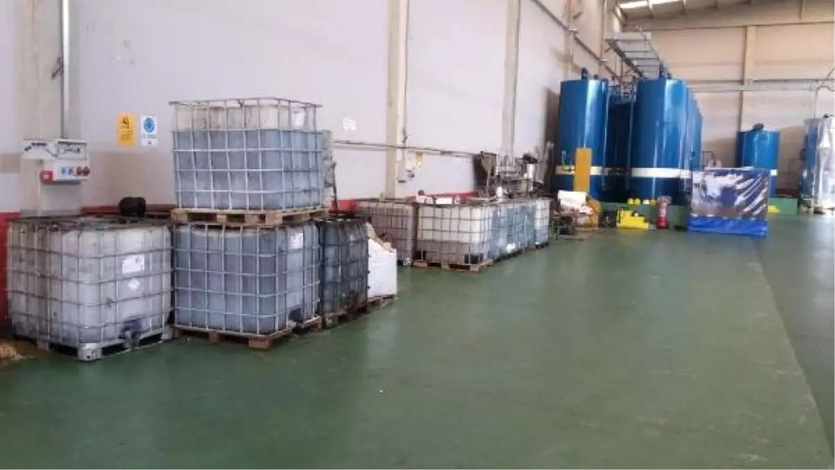 Ankara\'da Fabrikaya \'Kaçak Akaryakıt\' Operasyonu: 8 Gözaltı