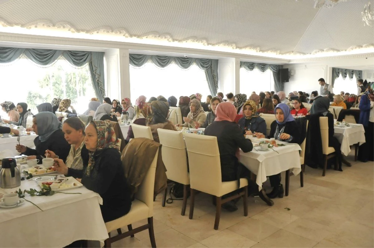 Beykoz Belediyesi 8 Mart Kadınlar Günü\'nde Sporsever Kadınları Ağırladı