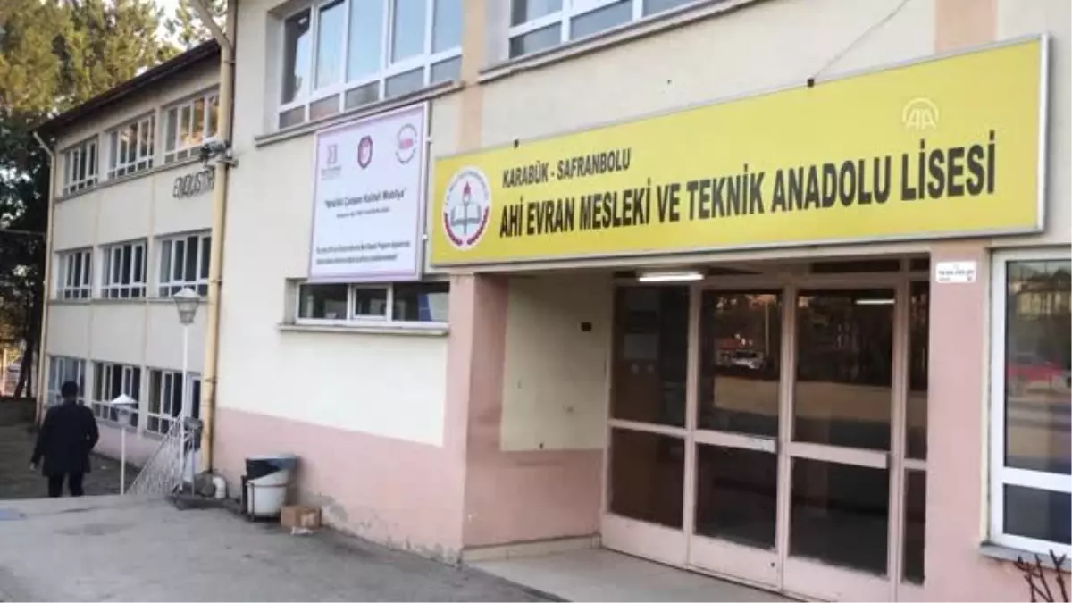 Dili Boğazına Kaçan Öğrenci Hayatını Kaybetti - Karabük