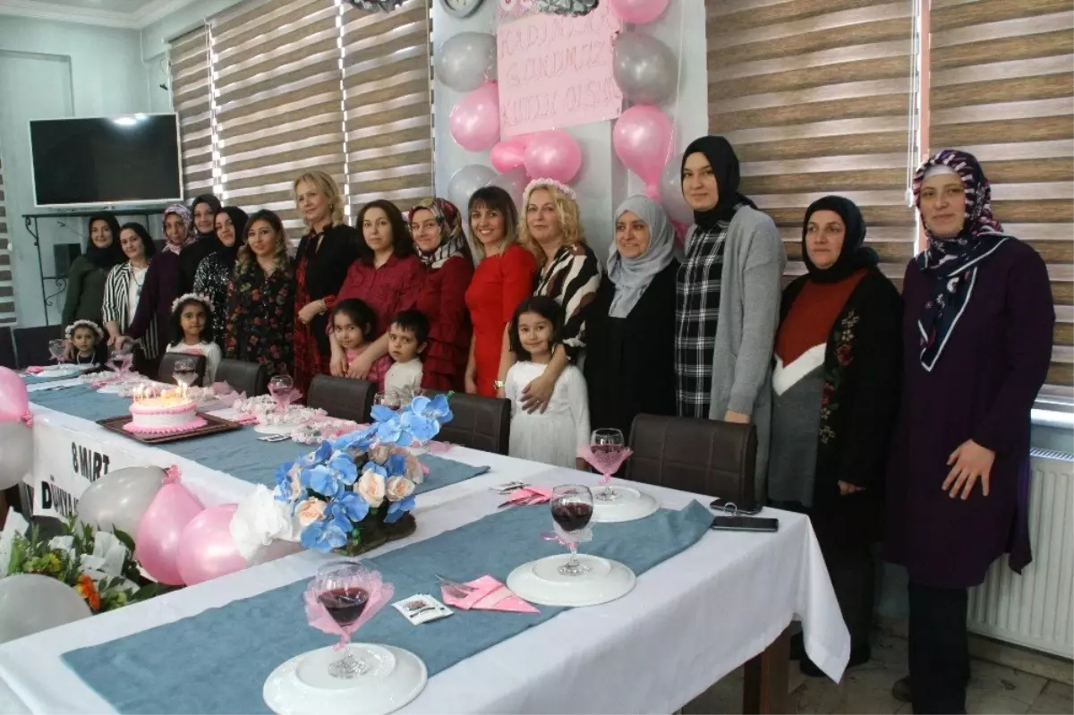 Emniyet Müdürlüğü Kadınları Unutmadı