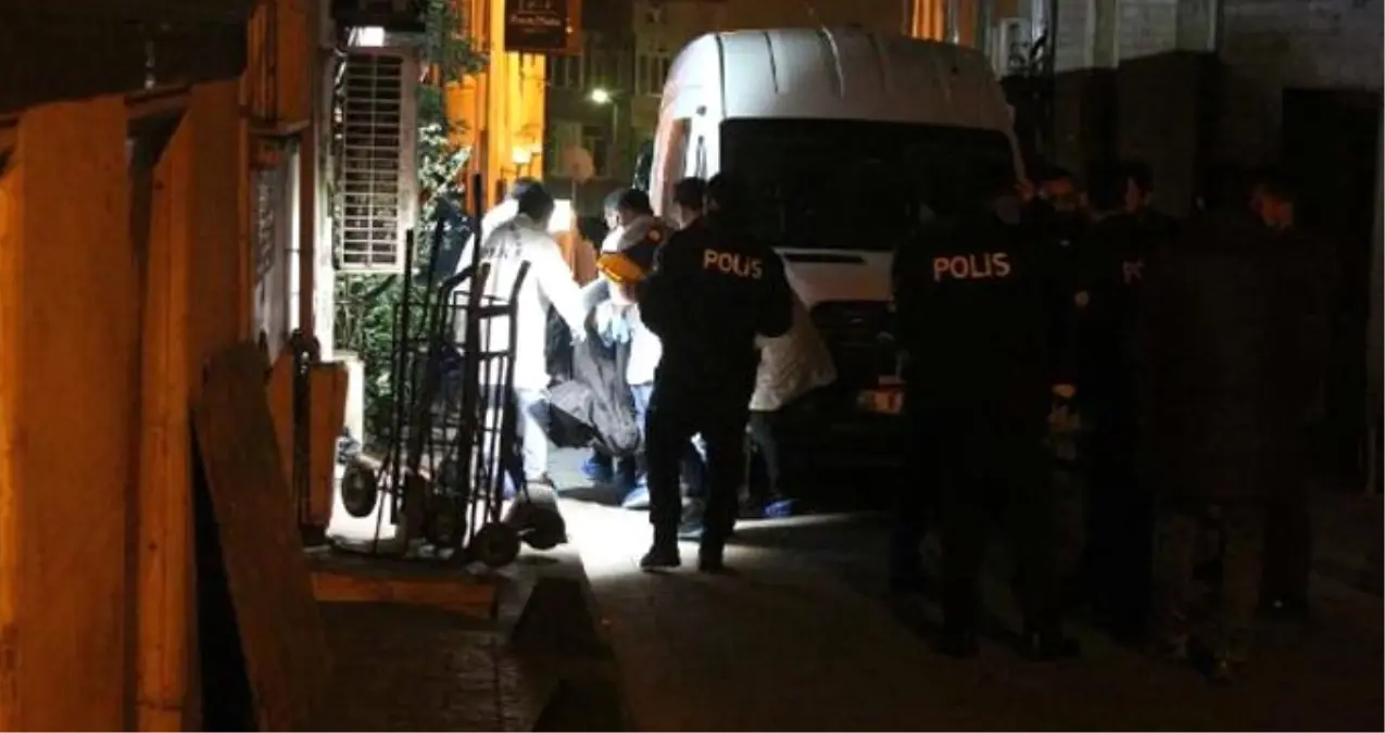 Erkek Arkadaşıyla Tartışan Kadın, Dünya Kadınlar Günü\'nün İlk Saatlerinde Cinayete Kurban Gitti