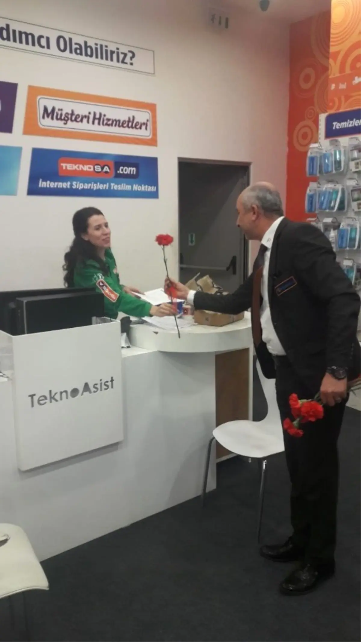 Forum Magnesia Yönetimi Kadınları Unutmadı