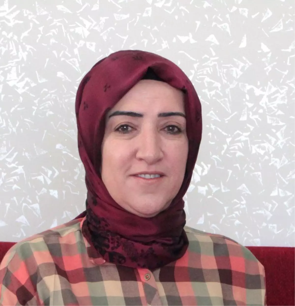 Gürpınar\'da İlk Kez Bir Kadın Muhtar Adayı Oldu