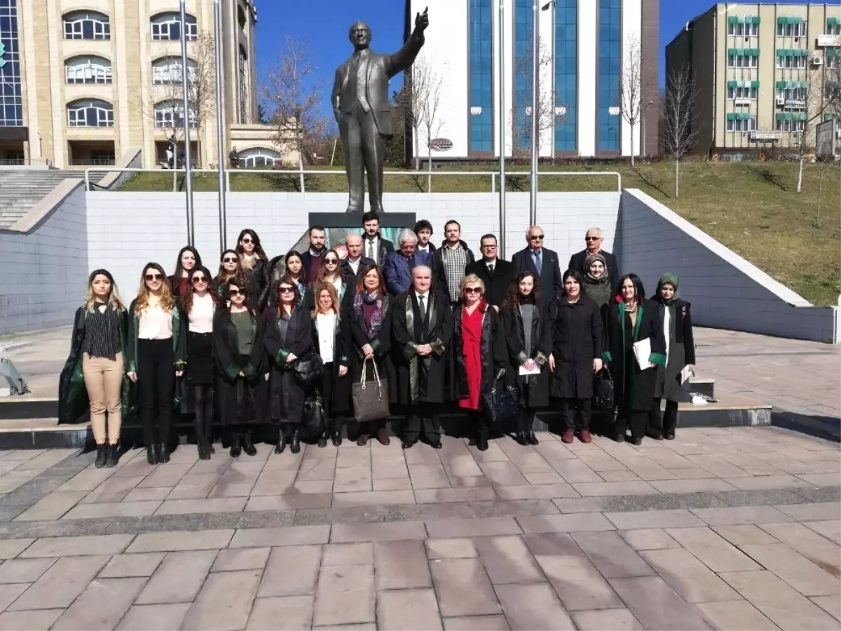 Karabük Barosu 8 Mart Dünya Kadınlar Gününü Kutladı