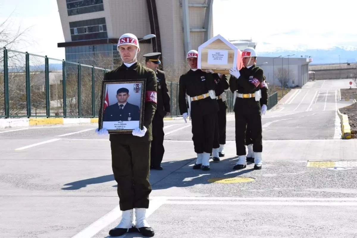 Kaza Kurşunuyla Şehit Olan Uzman Çavuş Memleketine Uğurlandı