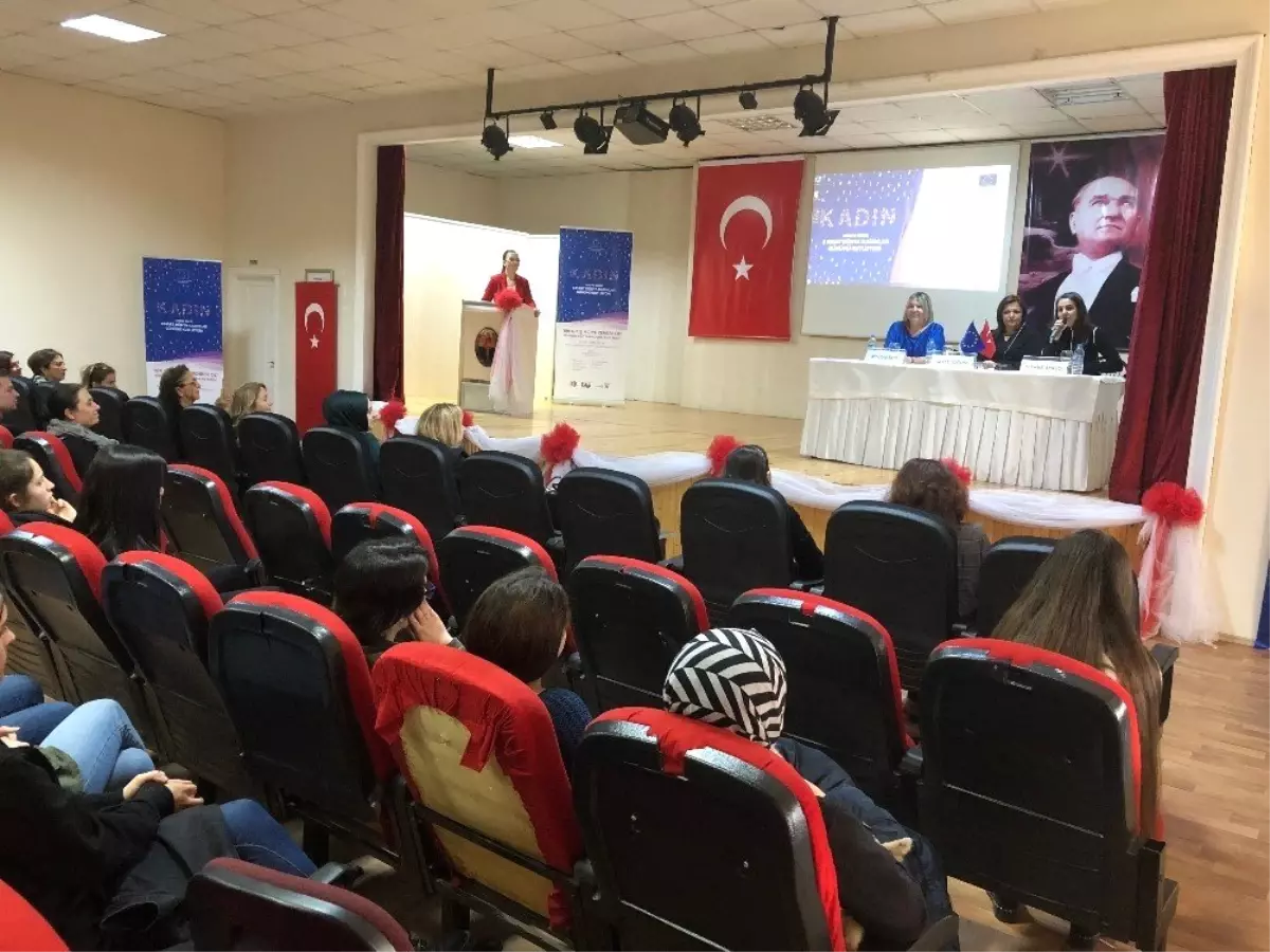 Kız Öğrencilere Kadın Girişimciliği Semineri