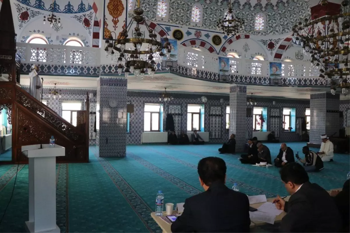 Öğrenciler En İyi Hutbeyi Okumak İçin Ter Döktü