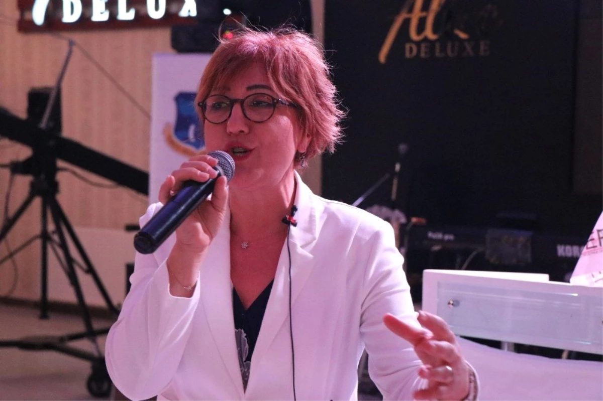 Sema Karaoğlu: "Kadınlar Halen İkinci Sınıf Vatandaş Muamelesi Görüyor"