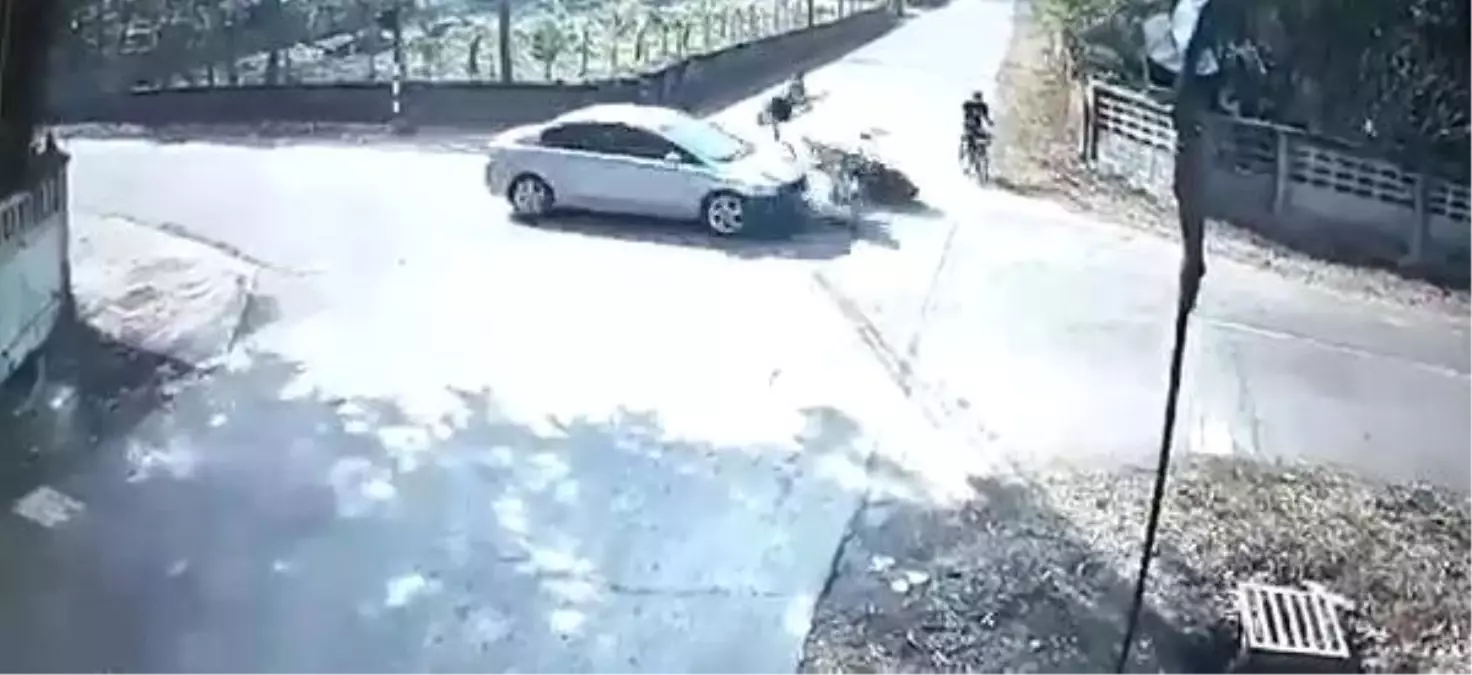 Tayland\'da Akıl Almaz Kaza Kamerada